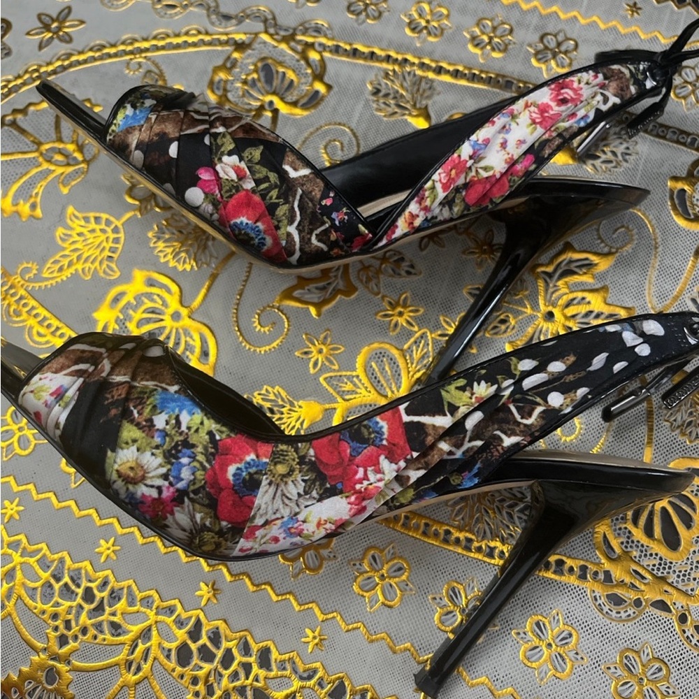 Guess  Stilettos Heels - Picture 6 of 10